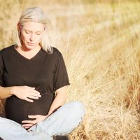 pregnant-nature-mom
