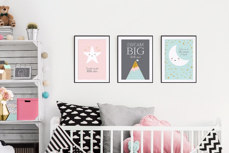 3-Frames-on-a-wall_B_21_30_Girl_1